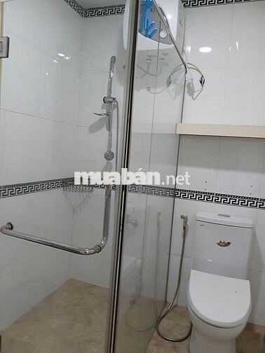 Cần bán căn hộ chung cư 207 Bùi Viện, 2PN đầy đủ nội thất, SHR