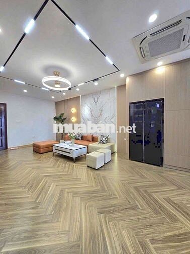 Bán gấp căn hộ Tòa Vườn Xuân 91 Nguyễn Chí Thanh. DT 94m gồm 3pn, 2wc.