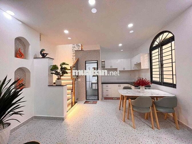 NHÀ ĐẸP PHÂN KHÚC 3 TỶ + ĐÚC KIÊN CỐ + GẦN MẶT TIỀN THỐNG NHẤT GÒ VẤP
