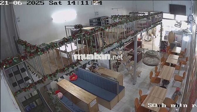 Sang quán trà sữa + ăn sáng ngay cổng đại học Ngân Hàng (Thủ Đức).