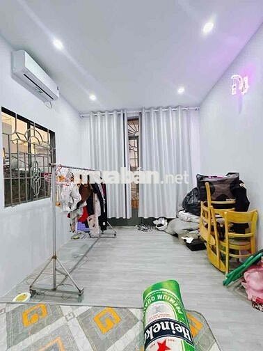 NHÀ 2 TẦNG TẠI TÔN THẤT THUYẾT F15 Q4 - KHU DC HIỆN HỮU KHÔNG QH