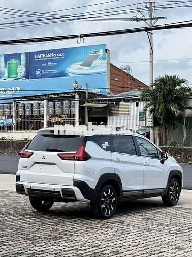 Mitsubishi Xpander Cross 2026 - Giảm 100% thuế