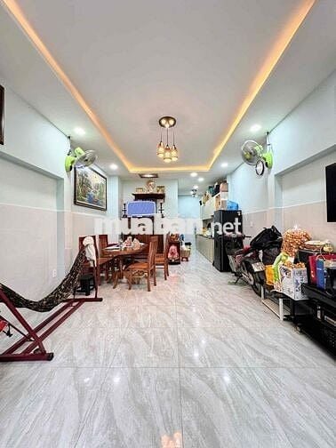 NHÀ 1 LẦU 3 PN NHÀ ĐẸP- HẺM THÔNG