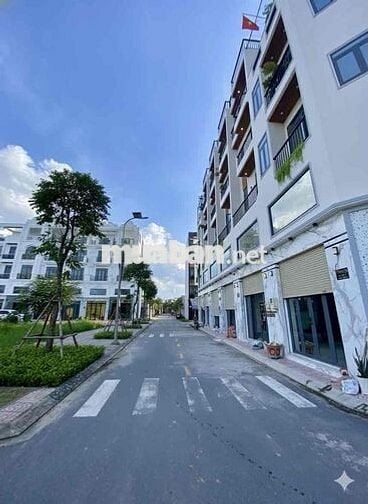 KHU VIP NHẤT NGÃ TƯ GÒ MÂY, NHÀ PHỐ HIỆN ĐẠI 5 TẦNG, FULL NỘI THẤT