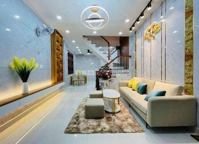 Bán nhà đường số 6, 2 lầu, sân thượng, 4pn, 3 toilet, SHR, giá 2,480ỷ.