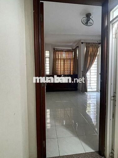 Cho thuê nhà mặt tiền Ni Sư Huỳnh Liên, Q.Tân Bình – 3PN 3WC