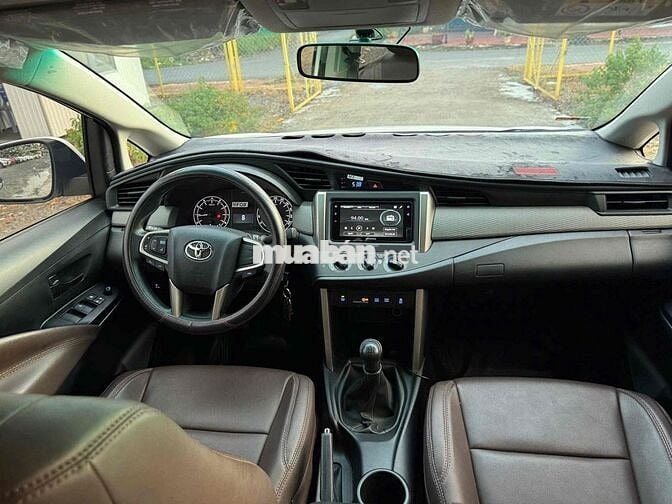 Toyota Innova 2024 E 2.0 MT - 26000 km