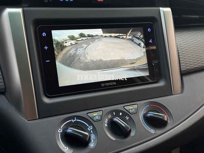 Toyota Innova 2024 E 2.0 MT - 26000 km