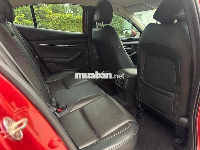 Mazda 3 2022 1.5L Luxury - 21000 km