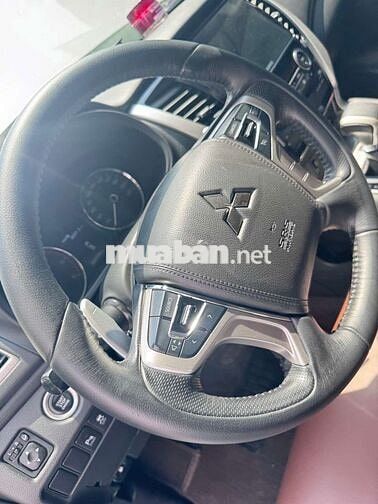 Mitsubishi Pajero Sport 2.4D 4x2 2019 nhập Thái