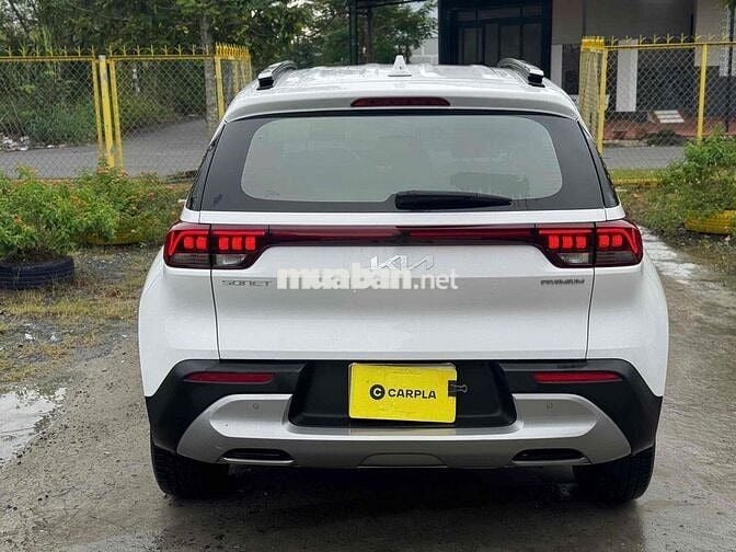 Kia Sonet 2024 1.5 Premium	 - 31000 km