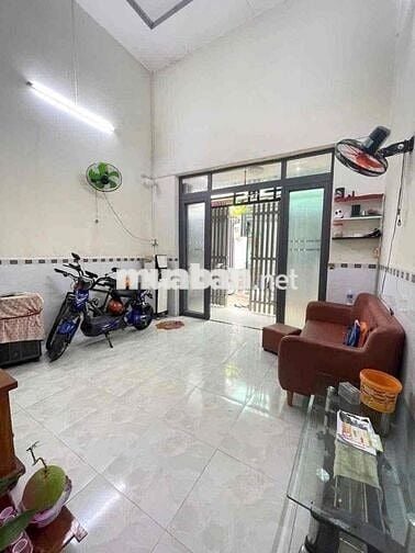 NHÀ SHR GẦN CHỢ THỚI TỨ SÁT MẶT TIỀN NHÀ ĐẸP GIÁ SIÊU RẺ