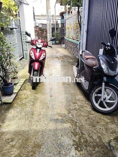 NHÀ SHR GẦN CHỢ THỚI TỨ SÁT MẶT TIỀN NHÀ ĐẸP GIÁ SIÊU RẺ