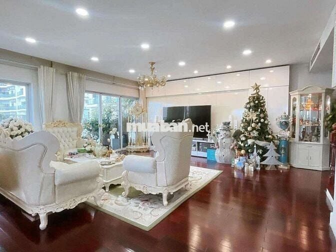 Bán gấp căn Duplex Tòa Golden Westlake Tây Hồ. DT 557m. TK 3PN, 4WC