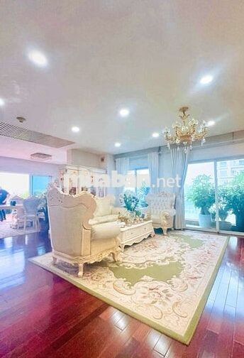 Bán gấp căn Duplex Tòa Golden Westlake Tây Hồ. DT 557m. TK 3PN, 4WC
