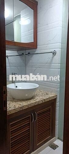 Bán chung cư CT18 Việt Hưng - 97m-3PN-Lô Góc-View đẹp- Nội thất xịn