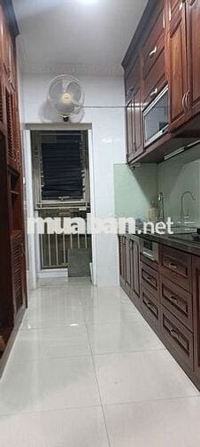 Bán chung cư CT18 Việt Hưng - 97m-3PN-Lô Góc-View đẹp- Nội thất xịn