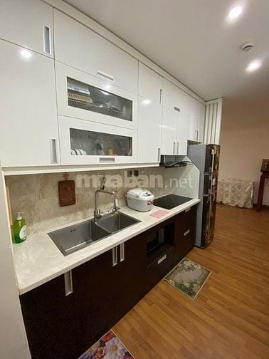 Cần tìm người ở ghép chung cư Home City Trung Kính, 70m, 2ngủ,full đồ
