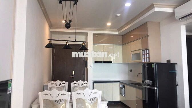 Cho thuê căn hộ Sài Gòn Royal - Q4, DT 60m2, 2 PN, 1WC, Giá 18tr/th