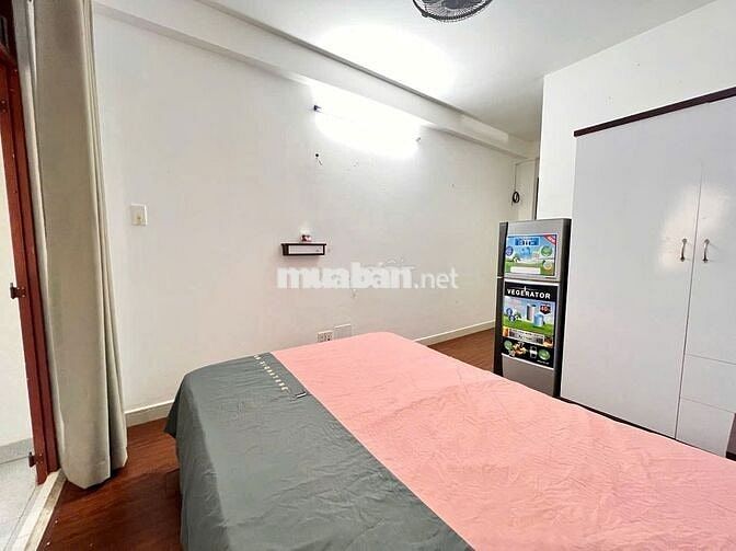 CHO THUÊ STUDIO CỬA SỔ, FULL NỘI THẤT A-Z NGAY SÁT ĐH KINH TẾ