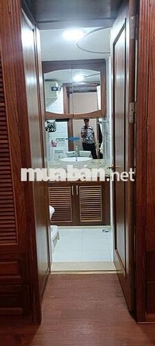 Bán chung cư CT18 Việt Hưng - 97m-3PN-Lô Góc-View đẹp- Nội thất xịn