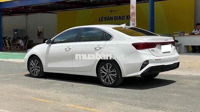 Kia K3 2024 Premium 2.0 AT - 4000 km