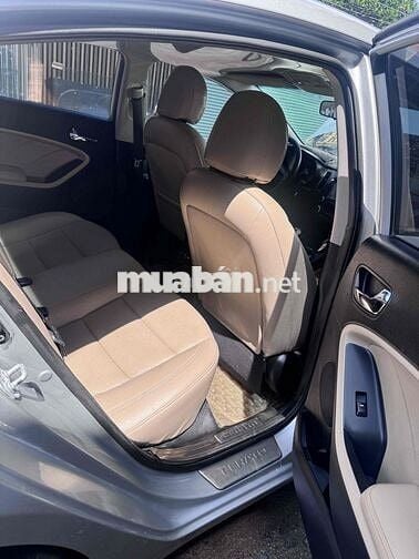 Kia Cerato 2017 1.6 AT - 290 km