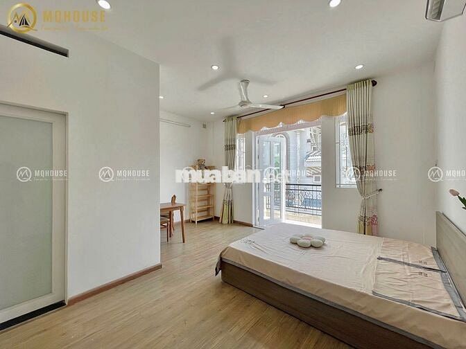 Ban công 45m - Tách bếp - Thang Máy Trung tâm Tân Bình