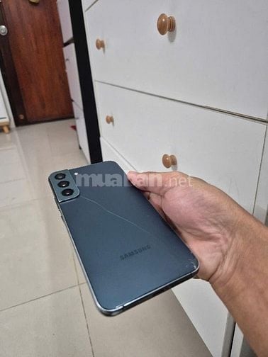 S22 plus nguyên zin. Máy mượt. Lên đời cần ra đi nhanh gọn