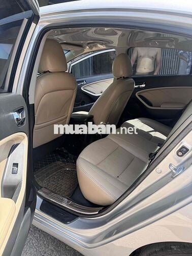 Kia Cerato 2017 1.6 AT - 290 km