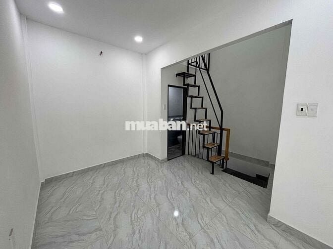 Nhà Mới 2 Lầu DTCN 23,3m2 tại 519// Âu Cơ Tân Phú