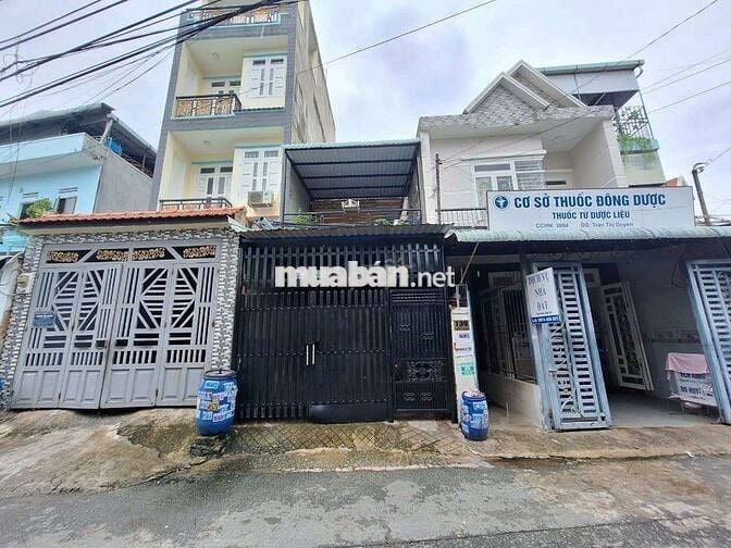 Nhà 2 Lầu mặt tiền kinh doanh gần Vincom550 và chợ Xóm Vắng Dĩ An