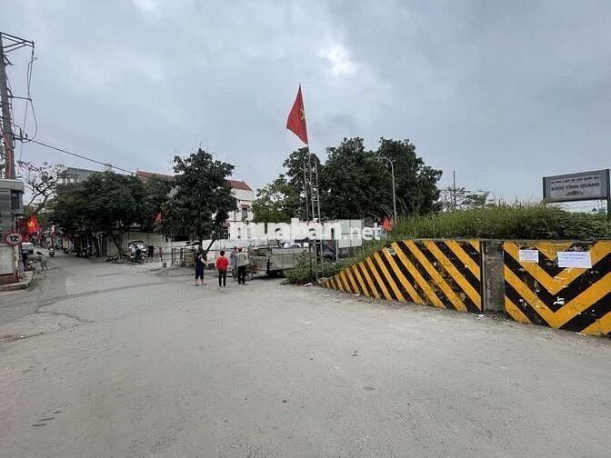 Bán 62m2 đất tình quang , đất vuông vắn đẹp , giá đầu tư , mua ở