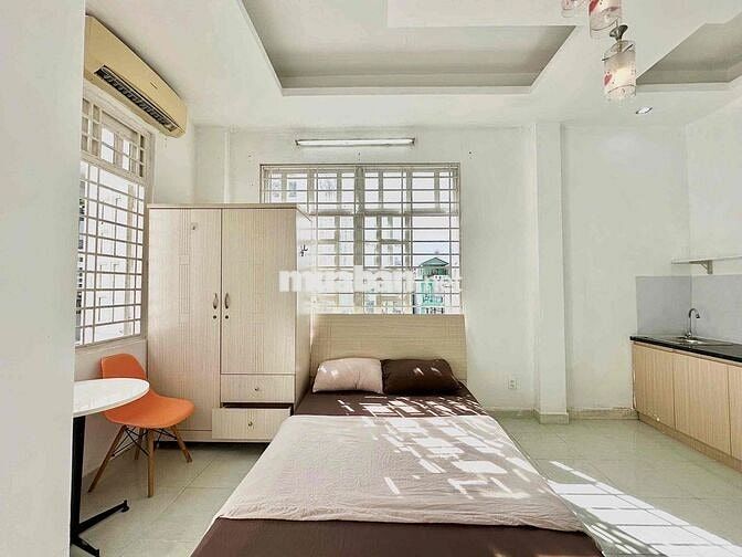 CĂN HỘ CÓ BAN CÔNG FULL NỘI THẤT NGAY TÂN BÌNH