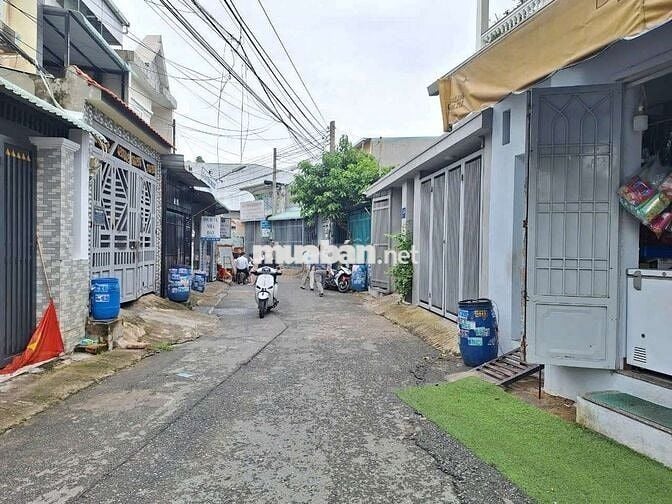 Nhà 2 Lầu mặt tiền kinh doanh gần Vincom550 và chợ Xóm Vắng Dĩ An
