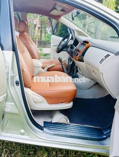 Toyota Innova 2006 G - 123 km