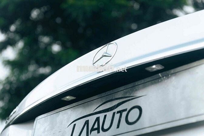 LONG ANH AUTO về Mercedes E200 Sport Limited