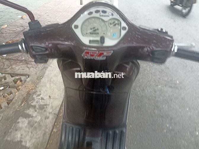 Vespa Piaggio LX Fi fun xăng 2012