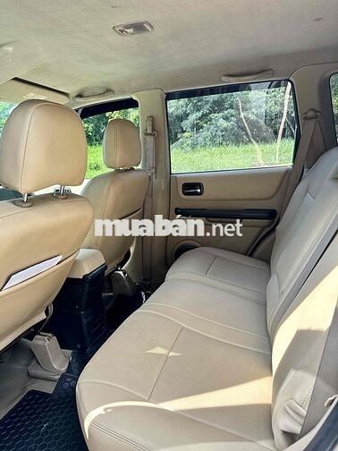 Nissan X trail 2005 - 123456 km