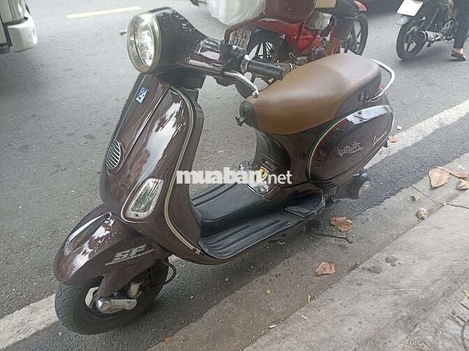 Vespa Piaggio LX Fi fun xăng 2012
