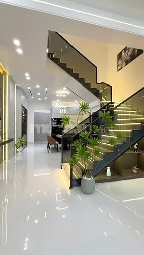 CẦN BÁN GẤP NHÀ MỚI XÂY - SỔ HỒNG RIÊNG -P.CHANH HIỆP -TPHCM