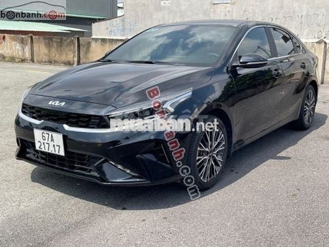 Kia K3 Premium 2.0 AT 2022