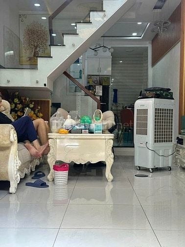 Chính chủ gửi bán gấp nhà Lý Chiêu Hoàng, p10, Q.6,(60,5m2), chỉ 2,ty