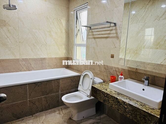 Cho thuê Golden Palace, Mễ Trì 148m2 4PN full nội thất đẹp giá 24tr/th