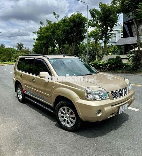 Nissan X trail 2005 - 123456 km