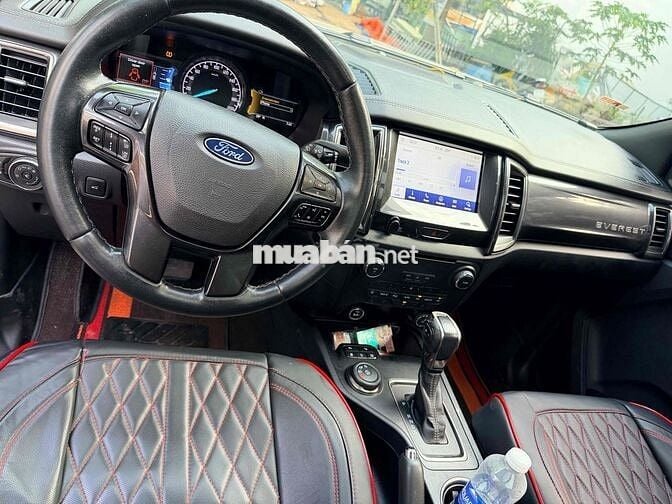 Ford Everest 2020 Titanium 2.0L 4x4 AT full xe zin