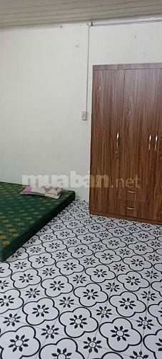 Cho thuê căn hộ riêng phố Tràng Tiền, Quận Hoàn Kiếm, Hà Nội