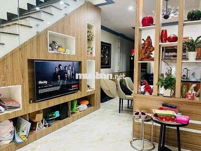 Nhà trung tâm Bảo Lộc 5mx24m Full thổ cư - Khu dân trí cao