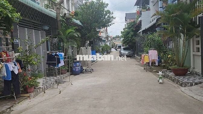 Bán nhà 2 tầng đẹp ngay Go Dĩ An - giá chỉ 3,4 tỷ
