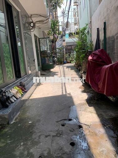 Bán nhà:4,5x20,gác suốt mặt tiền hẻm xe hơi,đường 31,Tân kiểng,Q7(củ)